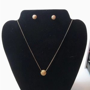 Gold earrings and necklace set